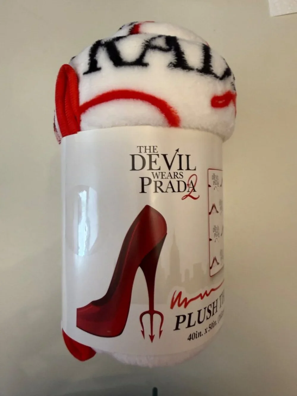 The Devil Wears Prada 2 Plush Throw Blanket 40